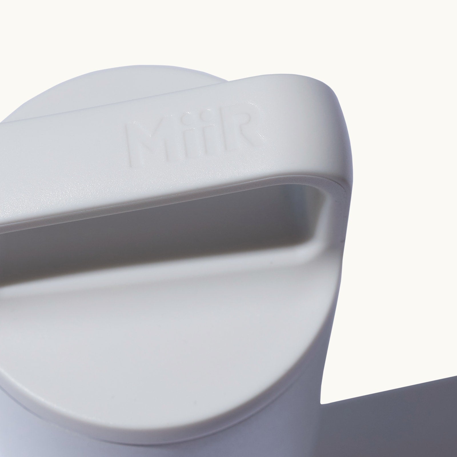 Miir Climate+ in white lid